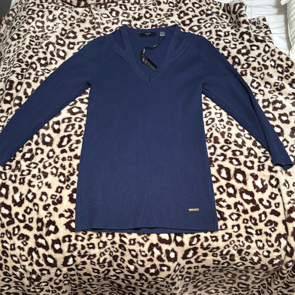 Blue long sleeve cut out collar